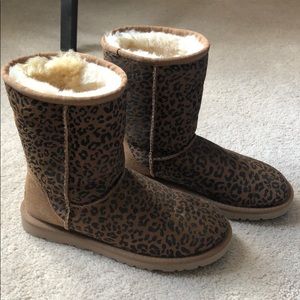 Leopard Uggs